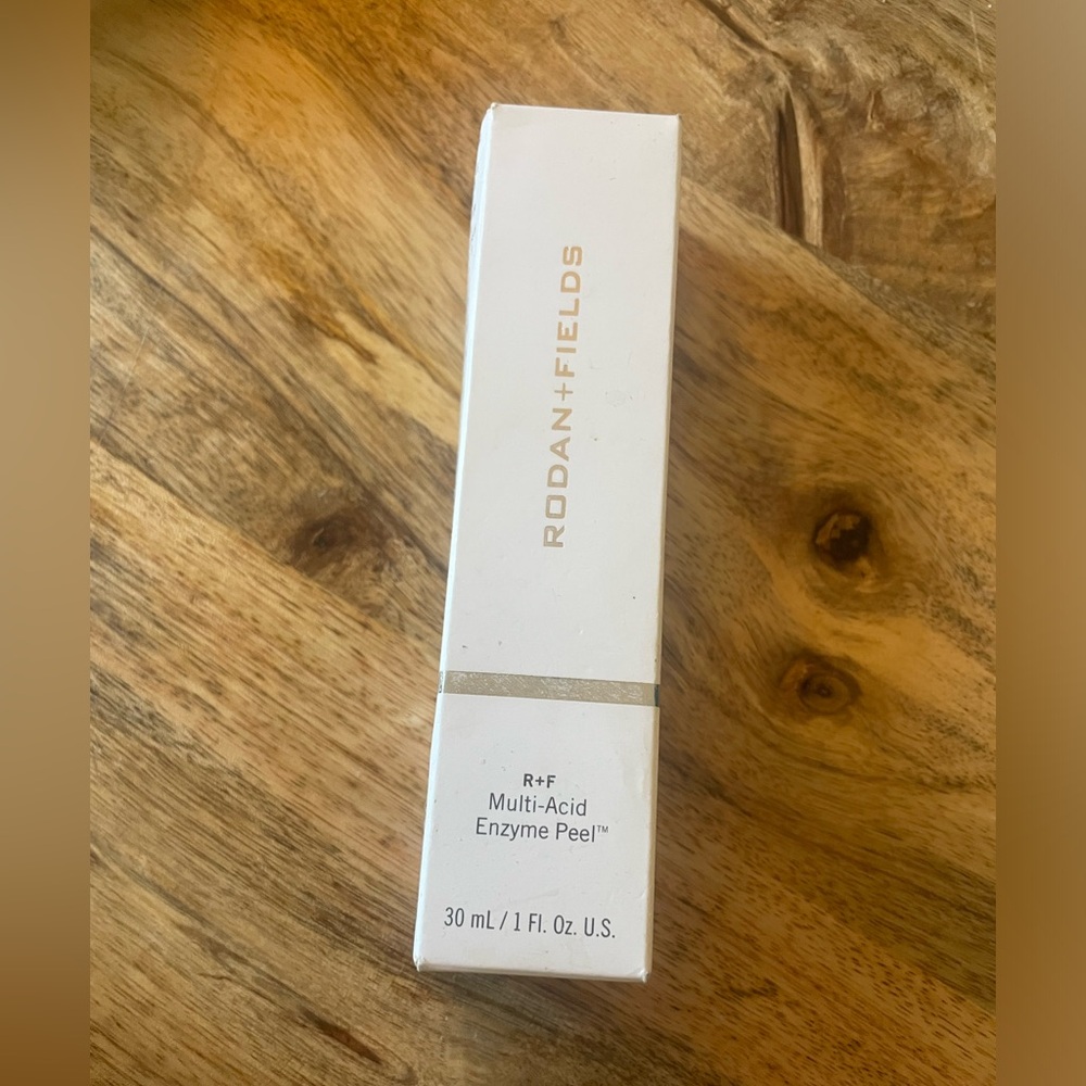 Rodan + Fields Multi-Action Enzyme Peel New